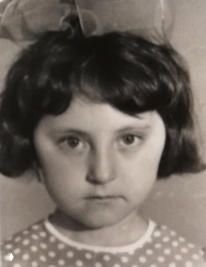 Чтобы ты сказала себе маленькой?