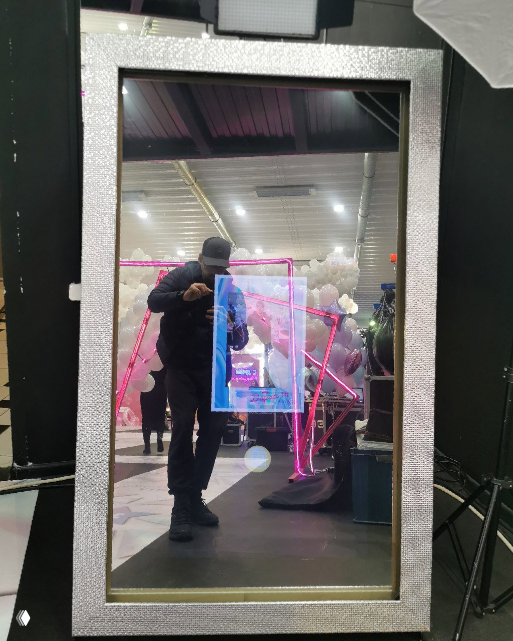 Фотозеркало — промо возможности и развлечение