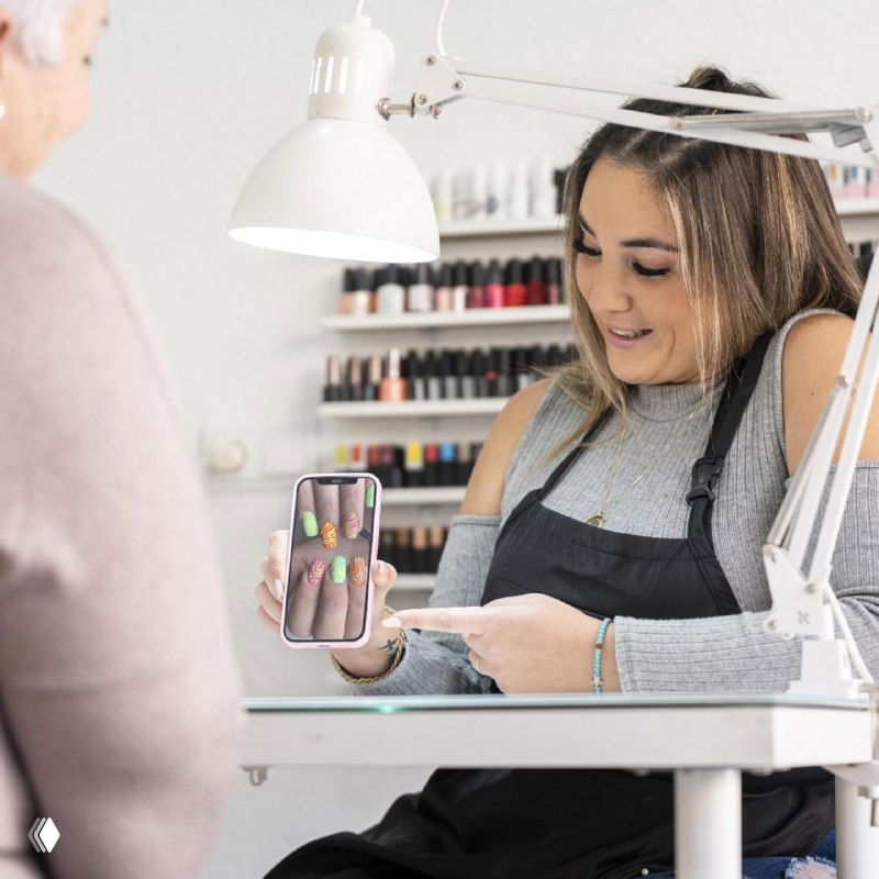 «У меня и так всё хорошо» — ловушка для мастера маникюра