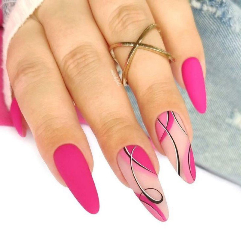 Яркий акцент: маникюр, который притягивает взгляды