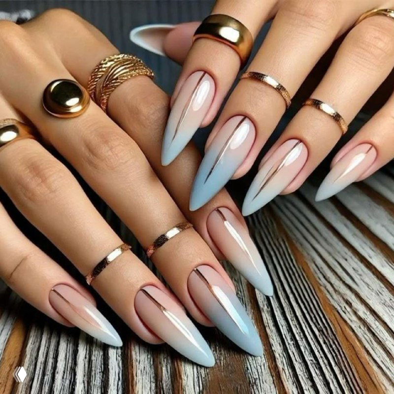 Изысканный холод: маникюр с утонченным градиентом