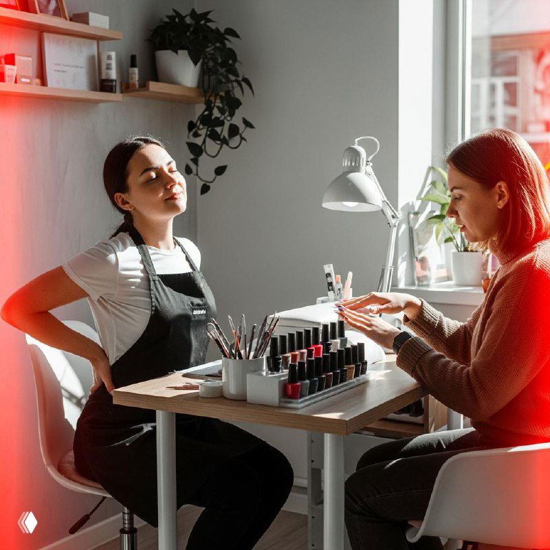 «Спина, не боли!»: микро-растяжка, не вставая со стула