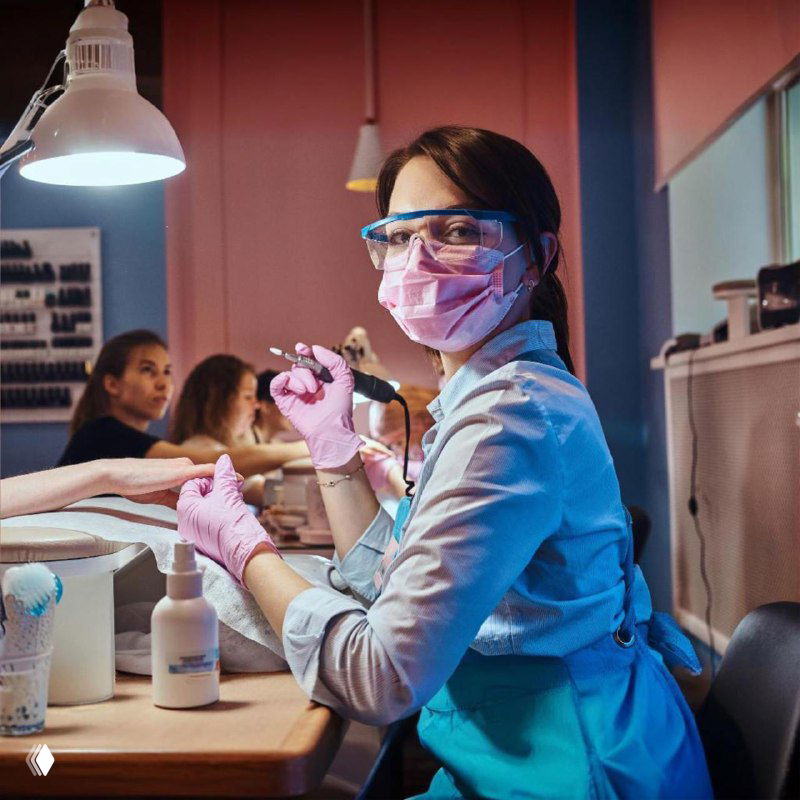 Личный бренд мастера маникюра: как стать узнаваемым