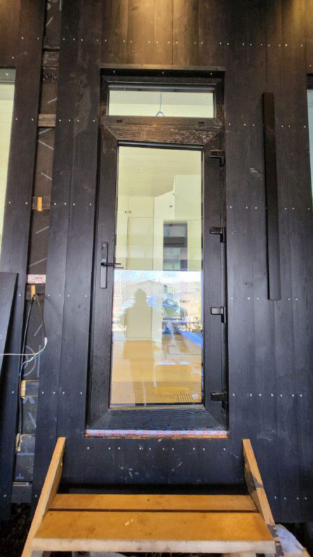 Входная дверь Gealan S9000 82 мм в черной ламинации