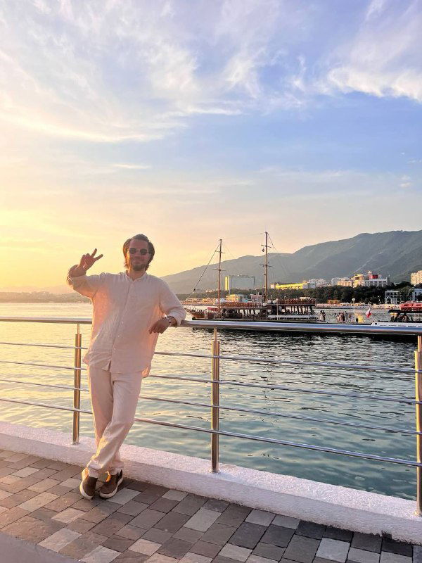 За счет чего выстраивается очередь на продажу