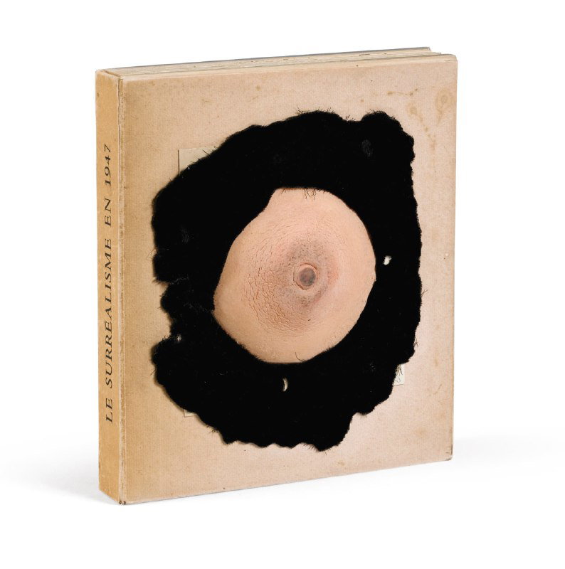 Обложка книги сюрреалистов с прожжённым отверстием и изображением тела — провокационный визуальный объект авангарда.