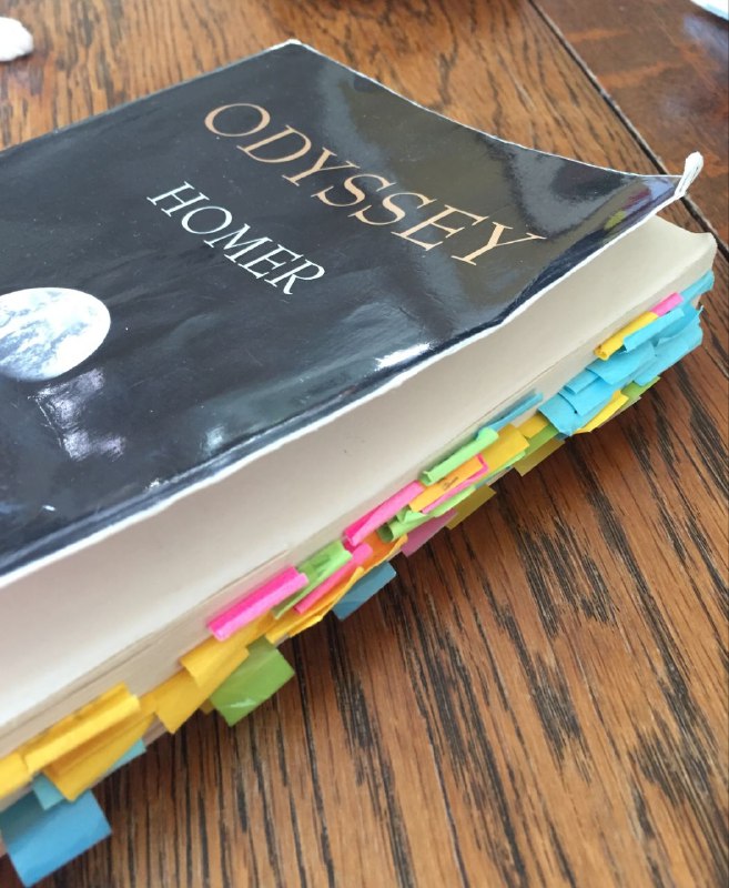 Как стикеры блогеров влияют на продажи книг