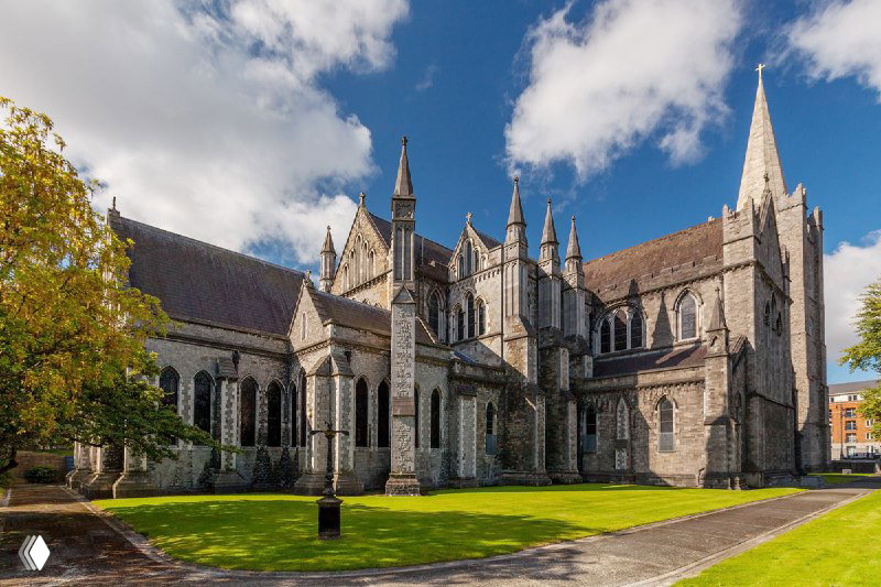 Свифт и кафедра на колёсиках