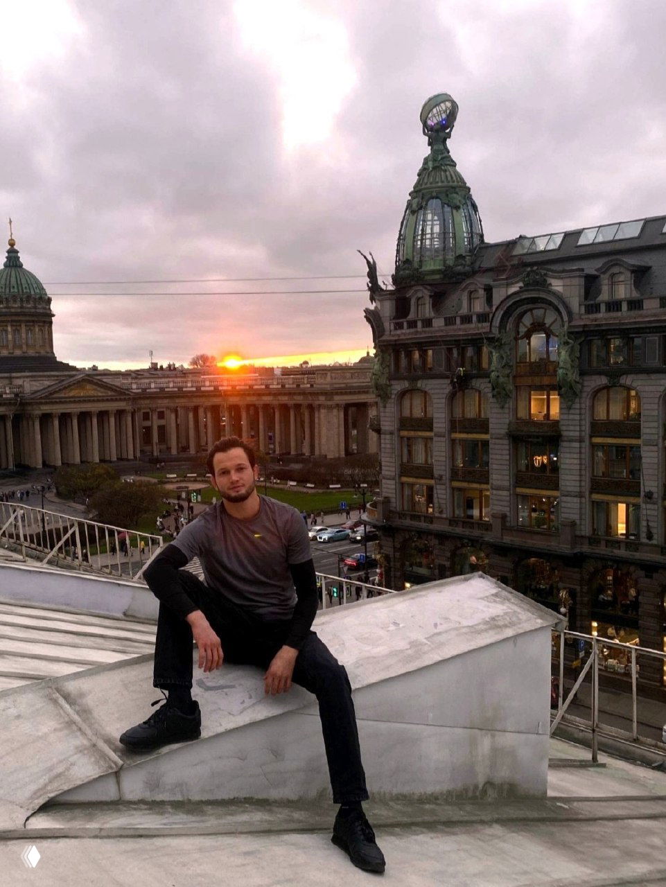 Ринат Шагиев — тренер по стойке на руках