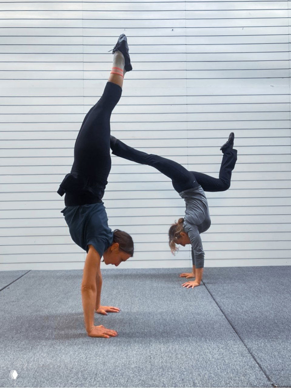 ТОП‑4 мифа о том, почему ты не встаёшь на руки