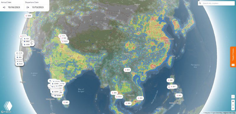 Планетарная карта светового загрязнения с концентрациями в Восточной Азии и другими мегаполисами, выделяющая области высокой ночной яркости.