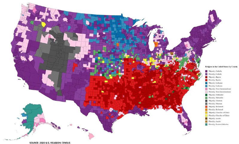 Карта США по округам: каждый округ окрашен по самой распространённой религии в 2020 году; видна легенда и региональные различия.