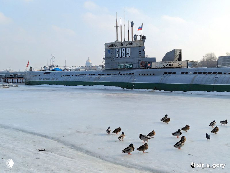 Подлодка С-189 у набережной Лейтенанта Шмидта