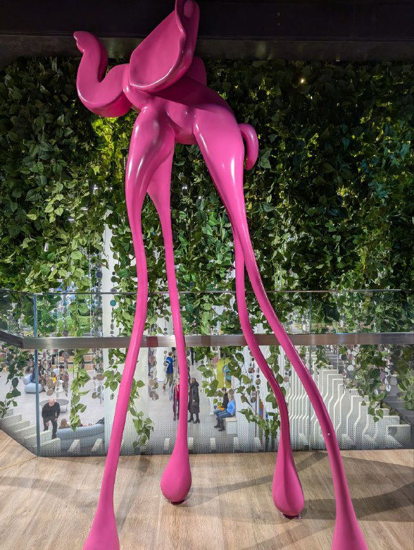 РОДИНА РОЗОВЫХ СЛОНОВ