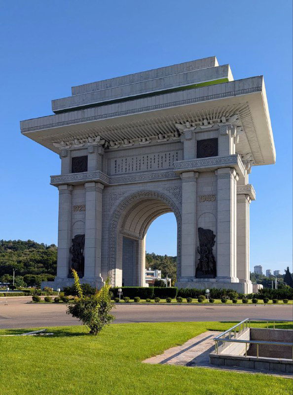 Самая большая в мире Триумфальная арка в Пхеньяне