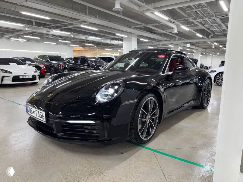 Porsche 911 Carrera (2021) — 3.0, 385 л.с., 13 016 км