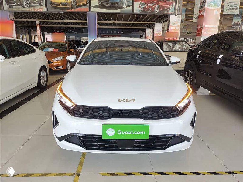 Kia K3 1.5L CVT Luxury Edition — под заказ из Китая