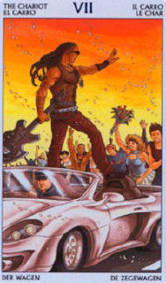 Энергичная современная Колесница: герой стоит на кабриолете перед ликующей толпой, символ триумфа, драйва и сценического лидерства.