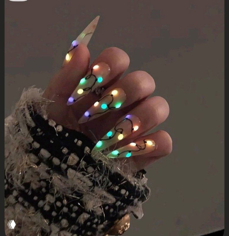 Какой Аркан придёт с такими ногтями?