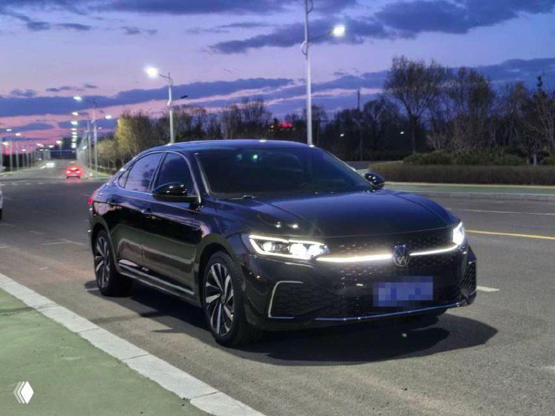 В Китае доступен Volkswagen Passat (рестайлинг 2022)