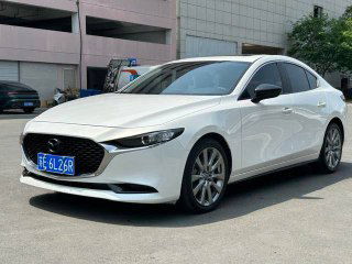 Mazda 3 так же в наличии в Китае