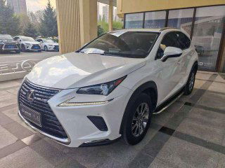 LEXUS NX200 — в наличии в Китае, левый руль