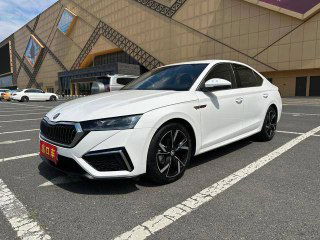Skoda Octavia 2021 из Китая — 1.4, 21 000 км