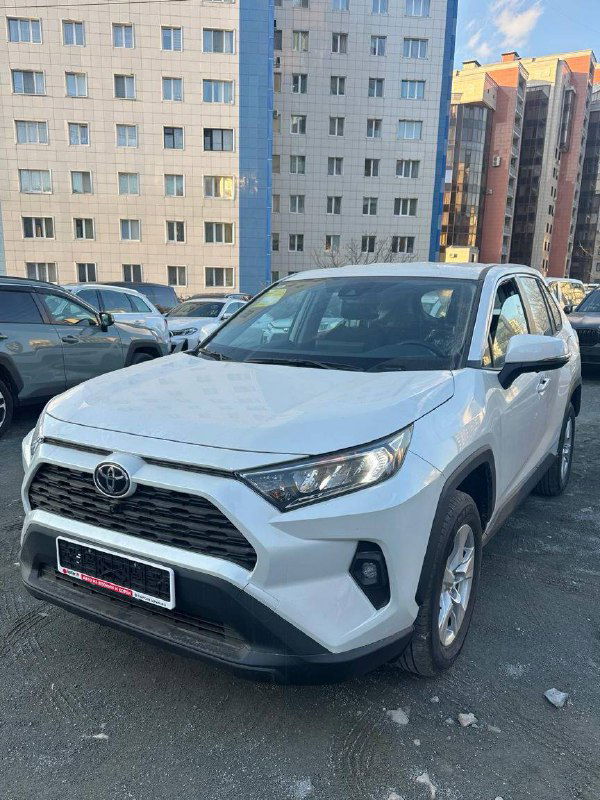 Привезли из Китая новый Toyota RAV4