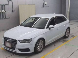 Следующий лот — хэтчбек Audi A3 до 160 л.с. из Японии