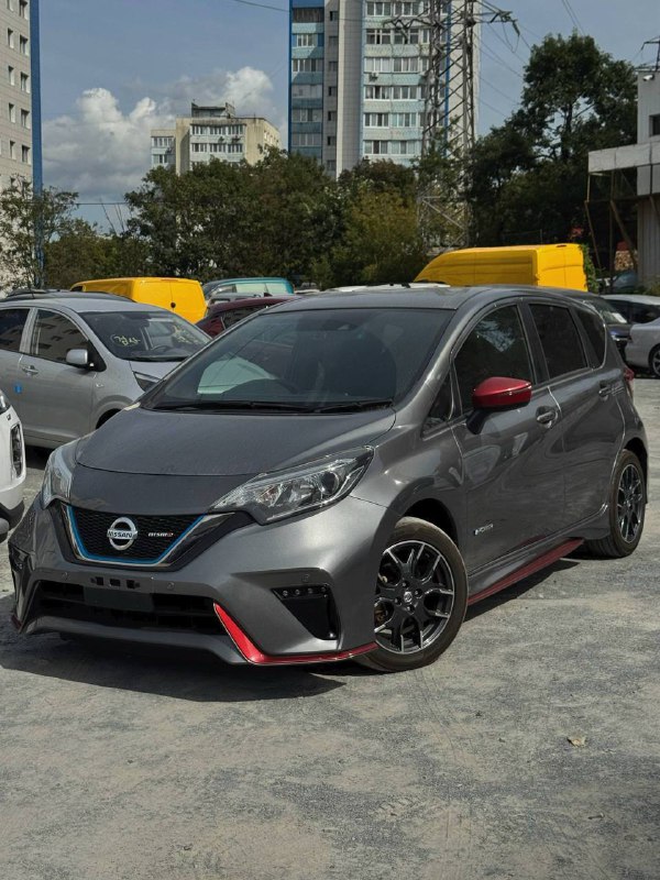 Nissan Note Nismo ePower 2017 — гибрид, 1.2л, 80 000 км