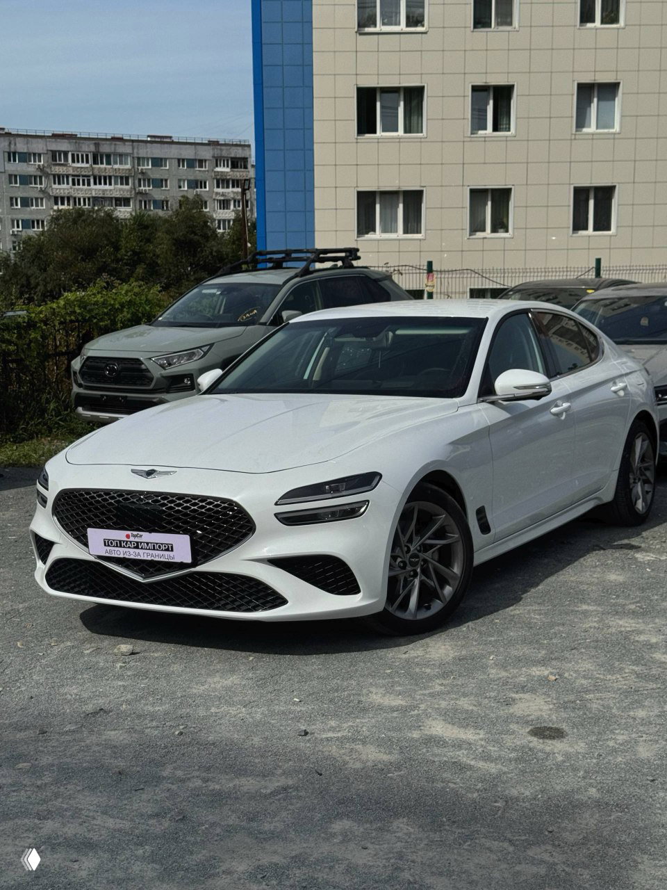 Привезли премиальный седан Genesis G70