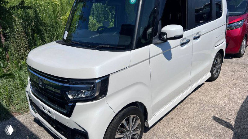 HONDA N BOX CUSTOM — в наличии в Японии