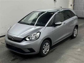 Популярный экономичный хэтчбек из Японии (до 160 л.с.)