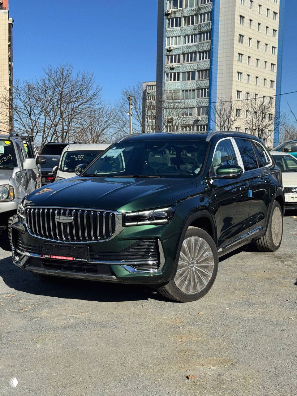 Привезли из Китая Geely Monjaro для клиента