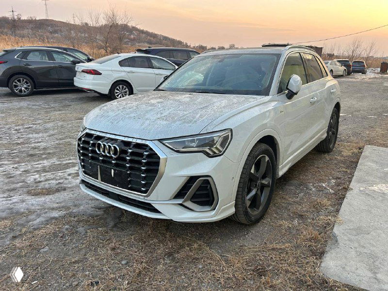 Забрали с таможни в Уссурийске три автомобиля из Китая