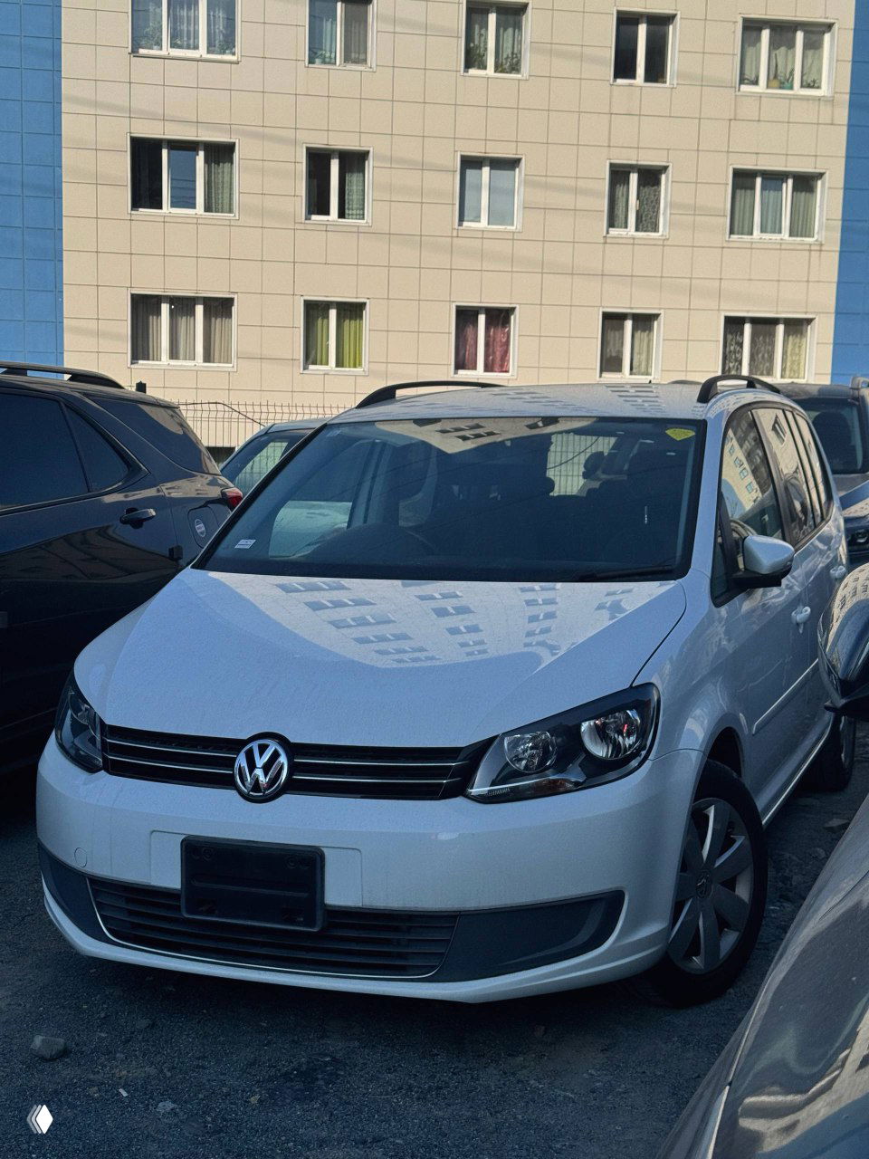 Volkswagen Touran 2014 — 1.4, робот, 44 000 км