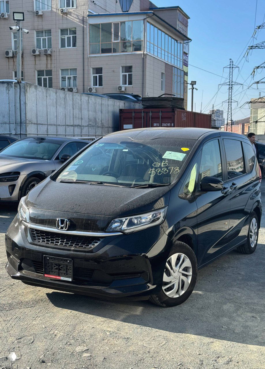Honda Freed 2021 (правый руль) — оценка 4.5