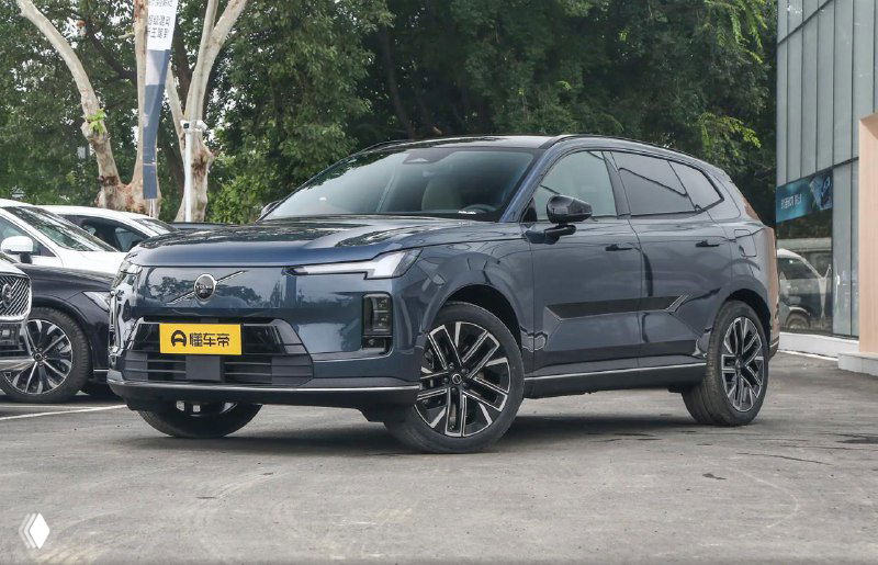 Немного фото, для понимания, что за автомобиль перед Вами!