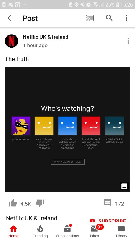 Скриншот мобильного интерфейса Netflix с заголовком «Who's watching?» и несколькими яркими иконками профилей пользователей на тёмном фоне приложения.