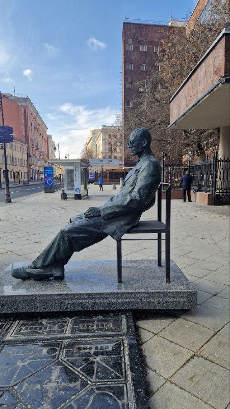 Здание Центросоюза Ле Корбюзье: внутри и выставка