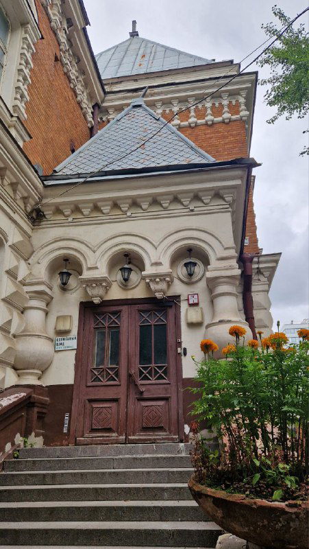 Сказочный терем на Малой Грузинской улице