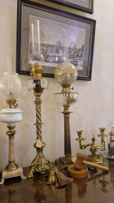 Кстати Театр — спектакль «Три» (реж. Екатерина Половцева)