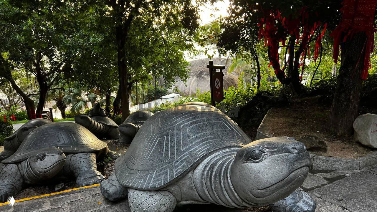 Парк «Даосские гроты» в Санья (Хайнань)