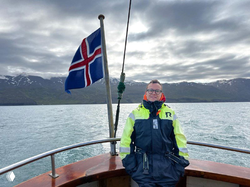 Подборка Артёма: Исландия, Курилы и виза США