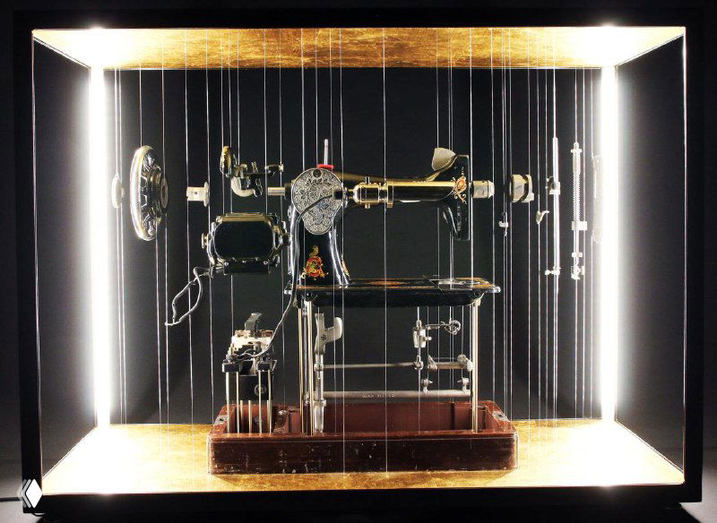 Впечатляющие инсталляции Джона Перальты