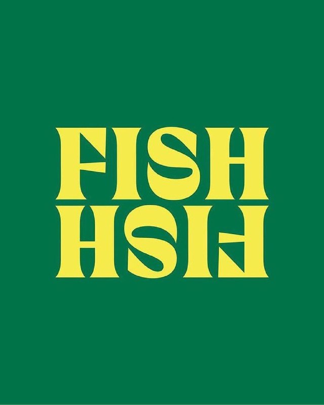 Крупный жёлтый шрифтовой логотип «FISH» на зелёном фоне; контрастный плакатный стиль, пример шрифтовой айдентики из Logo System.