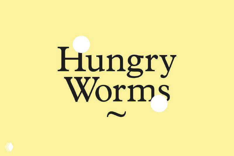 Логотип Hungry Worms на жёлтом фоне с отверстиями — типографика и графический приём, подчёркивающие концепцию «пожирания» страниц и ссылку на библиотечную тему.