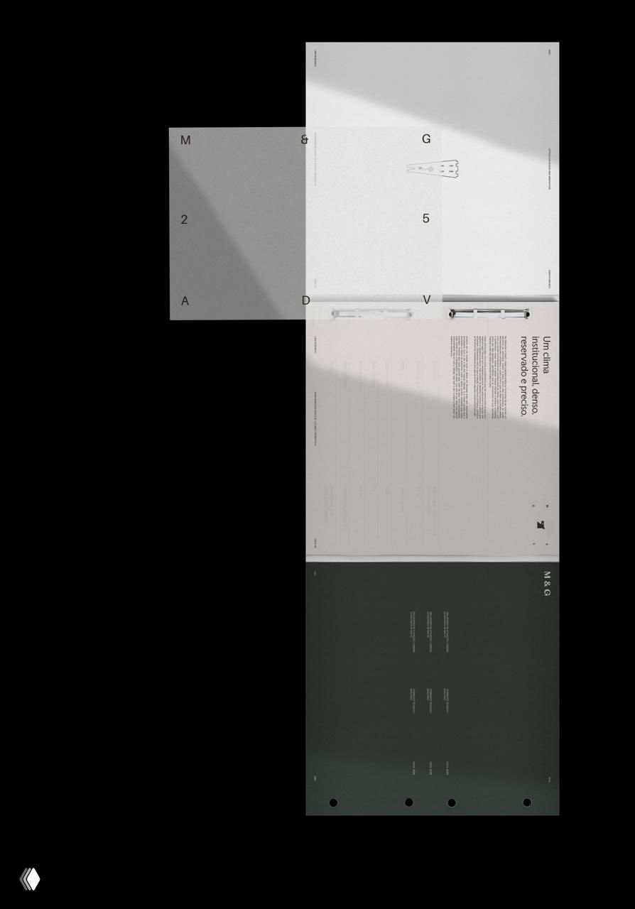 Разворот брендбука и страницы с типографикой: минималистичная сетка и строгие отступы, показывающие правила использования айдентики Mamedes & Gasch.