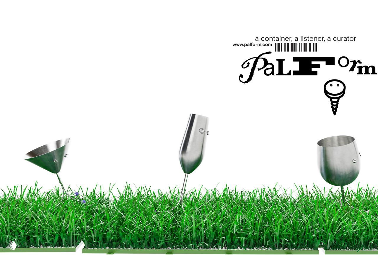 Ряд металлических бокалов и форм на фоне зелёной травы и логотип Palform — рекламная визуализация продукта как «палов» и персонажей.