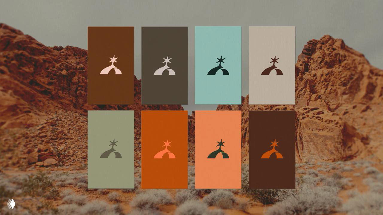 Коллекция цветовых карточек и вариаций знака Cowboy Space на фоне пустынного пейзажа: палитра вестерн‑тональности с неожиданными бирюзовыми и пастельными градиентами.